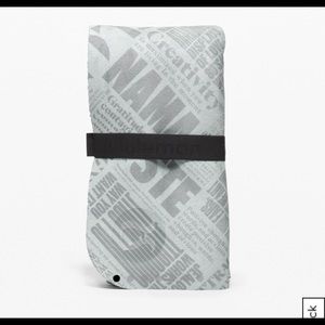 🆕 RARE Carry Onward mat